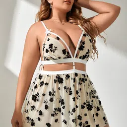 SSoShHub Plus Size Self Design Cut Out Baby Doll-picture-17