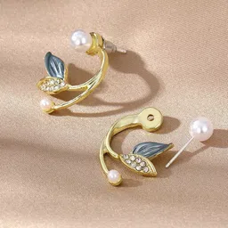 VAGHBHATT Gold-Plated Floral Studs Earrings-13