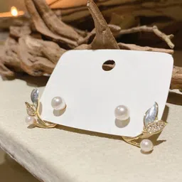 VAGHBHATT Gold-Plated Stones-Studded Leaf-Shape Earrings-12