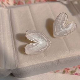 EL REGALO Heart Shaped Studs Earrings-image-0