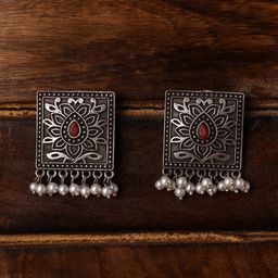VENI Silver-Plated Beads-Studded Contemporary Studs Earrings-7