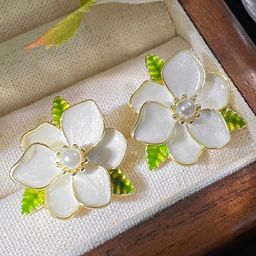FIMBUL Gold-Plated Floral Studs Earrings-53