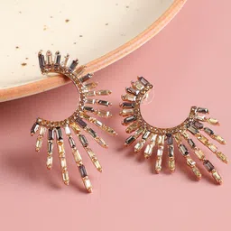 SOHI Women Gold-Toned Contemporary Ear Cuff Earrings-6