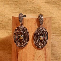 SOHI Gold-Plated Contemporary Drop Earrings-33