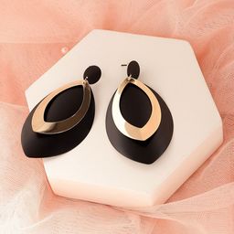 SOHI Gold Plated Contemporary Drop Earrings-71