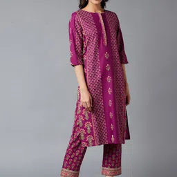 W Women Purple Geometric Printed Thread Work Kurta-picture-21