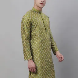 SOJANYA Men Geometric Embroidered Mandarin Collar Kurta-picture-42