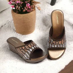 PLANET WALK Embellished Suede Party Platform Sandals-22