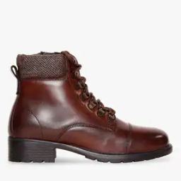 Lace-Up Boots-14