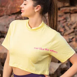 Clovia Yellow Regular Crop Top-picture-57
