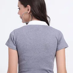 TABADTOD Typography Printed Crop Top With Collar image 4