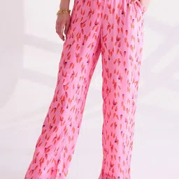 B.Copenhagen Women Floral Printed Relaxed Pleated Trousers-image-5