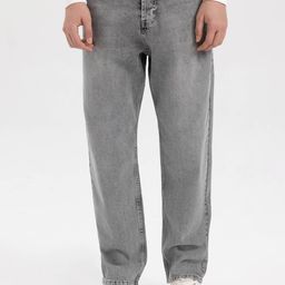 DeFacto Men Straight Fit Mid Rise Light Fade Clean Look Pure Cotton Jeans-image-19