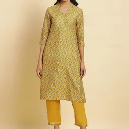 W Floral Print Cotton Kurta With Straight Pant-42