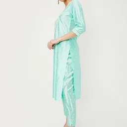 max Floral Embroidered Kurta with Trousers-image-15