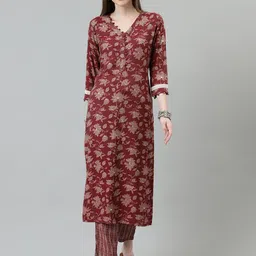 Sringam Floral Printed V-Neck Kurta With Trousers-image-21