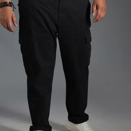 Freeform by High Star Men Relaxed Straight Leg Mid-Rise Slim Fit Cargos Trousers-image-66