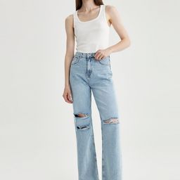DeFacto Women Mildly Distressed Ripped Straight Fit Pure Cotton Jeans-image-81