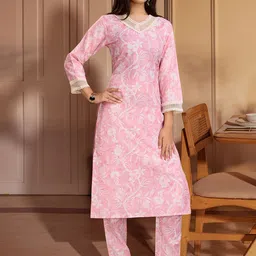 House of Pataudi Floral Printed Linen Yoke or Border Design Straight Kurta & Trousers-picture-19