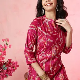 Anouk Fuchsia Abstract Printed Panelled Chanderi Silk Kurta with Trousers image 2