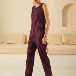 STADO Women Floral Regular Kurti with Trousers image 3