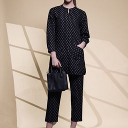 Anouk Black Floral Printed Mandarin Collar Pure Cotton Straight Kurta with Trousers-image-16
