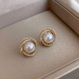 Gold Toned Elegant Circle Shape Pearl Stud Earrings Pearl Metal Stud Earring Pearl Silver Earring Set-image-2