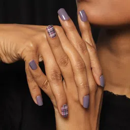 LICK Set Of 30 Reusable Artificial Press On Nails - Purple image 4