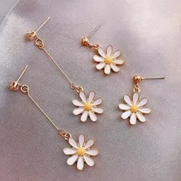 EL REGALO Set Of 2 Floral Shaped Drop Earrings-36