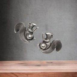 Ozanoo Silver-Plated Contemporary Studs Earrings-25
