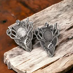 Ozanoo Silver-Plated Animal Shaped Studs Earrings-14
