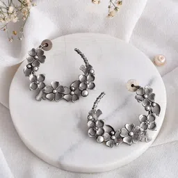 DASTOOR Silver-Plated Floral Half Hoop Earrings-image-63