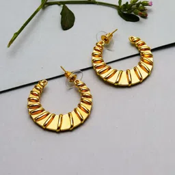 VIRAASI Gold-Plated Contemporary Half Hoop Earrings-37