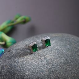 SOHI Green & Silver-Toned Contemporary Studs Earrings-46