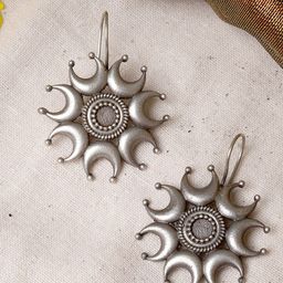 TEEJH Silver-Plated Contemporary Studs Earrings-18
