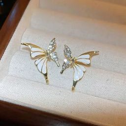 CareDone Contemporary Studs Earrings-12