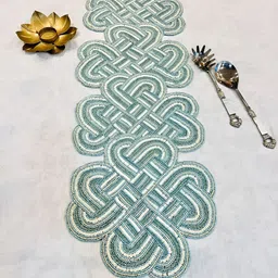 YWULY Blue & White Floral Beads Embellished Abstract Shape Table Runner-20