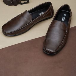Duke Men Textured Lightweight Loafers-picture-45