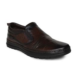 Buckaroo Men Textured Leather Slip-On Sneakers-picture-50