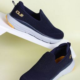 Columbus Men Woven Design Slip-On Sneakers-image-39