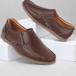 FAUSTO Men Textured Lightweight Slip-On Sneakers-26