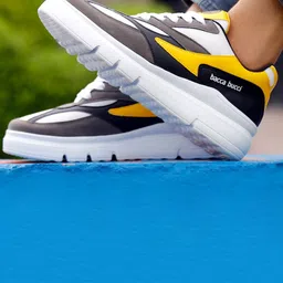 bacca bucci Men URBAN RETRO Colourblocked Anti-Slip Sneakers-31