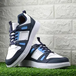The Roadster Lifestyle Co. Men White Colourblocked Comfort Insole Contrast Sole Sneakers-image-40