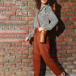 MANGO Women Rust Red Regular Fit Solid Knitted Regular Trousers-16