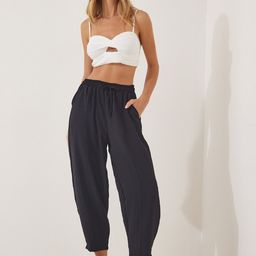 Happiness istanbul Women High-Rise Cropped Trouser-image-56