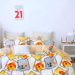 Innovative Edge Yellow Cotton 160 TC King Bedsheet with 2 Pillow Covers-image-41