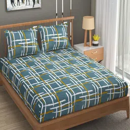 Aura Mario Green & White  Geometric 180 TC Queen Bedsheet with 2 Pillow Covers-image-95