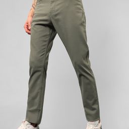 Beyoung Men Mid-Rise Easy Wash Pure Cotton Chinos-image-12