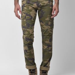 Woodland Men Olive Green Camouflage Printed Pure Cotton Cargos Trousers-image-41