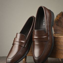 INVICTUS Men Round Toe Faux Leather Formal Loafers-image-39